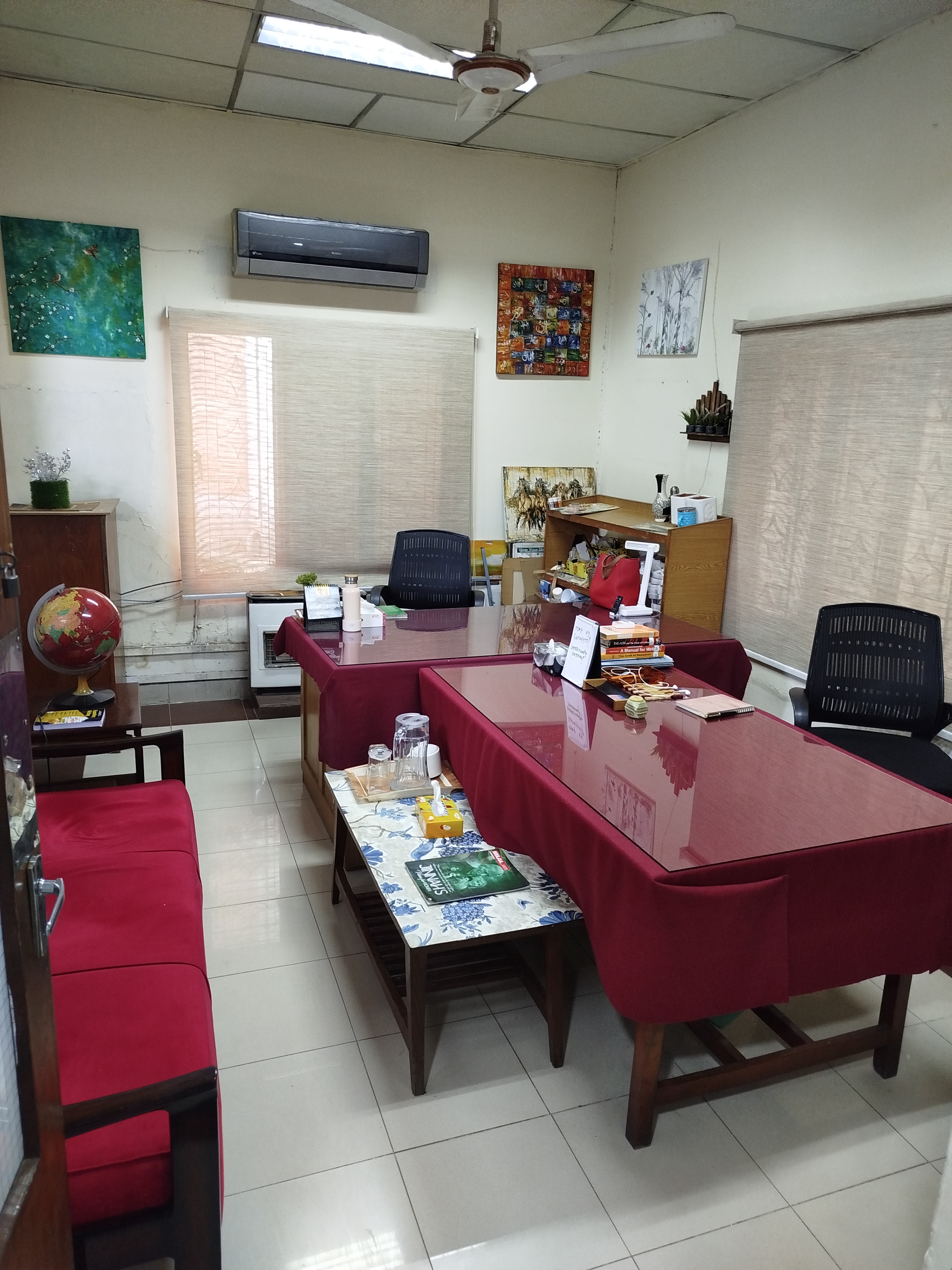 Learning Resource Center Image 10